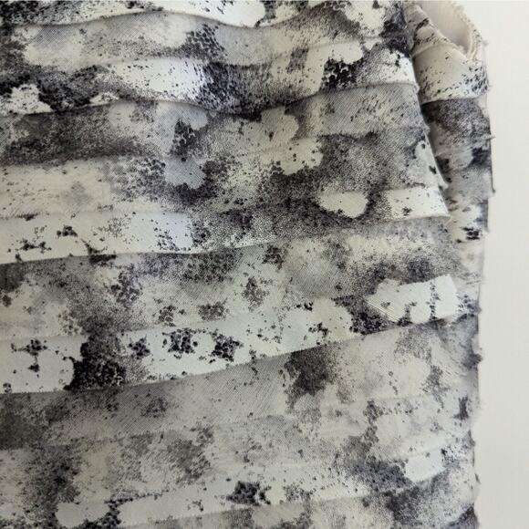 Alice + Olivia Tegan Black & White Silk Tiered Sleeveless Shift Dress, Size 6 - Picture 6 of 9